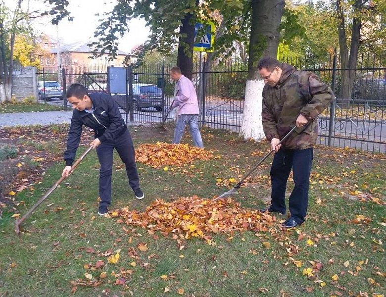 Субботник в «Роднике»