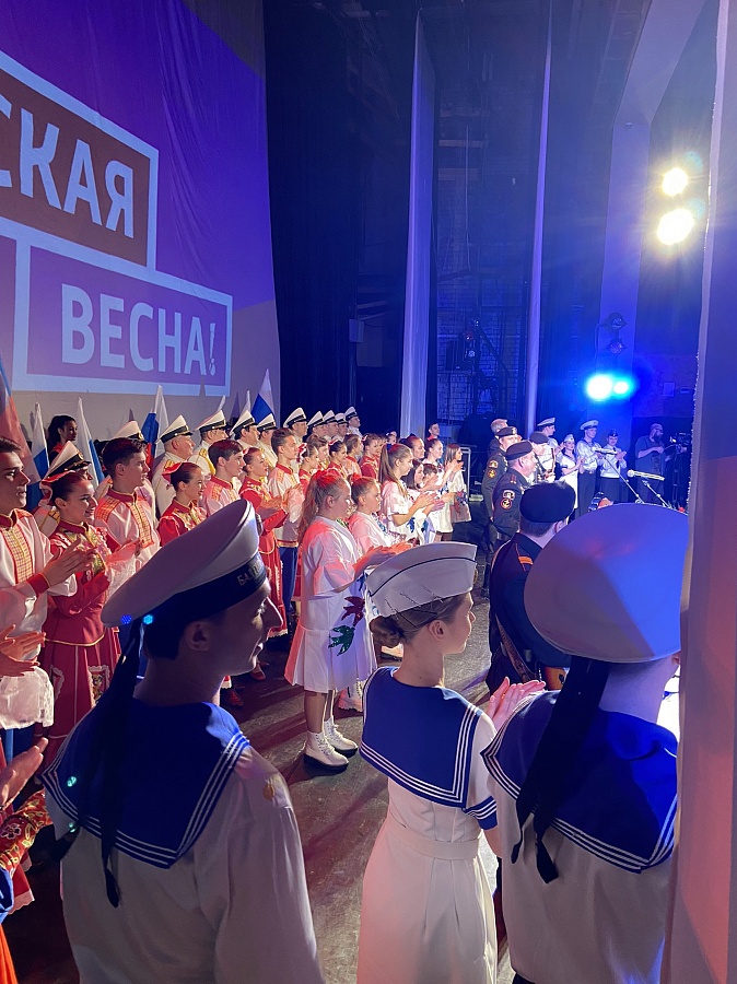 18 марта в «Доме искусств» состоялся праздничный концерт «Русская весна» в честь воссоединения Крыма с Россией