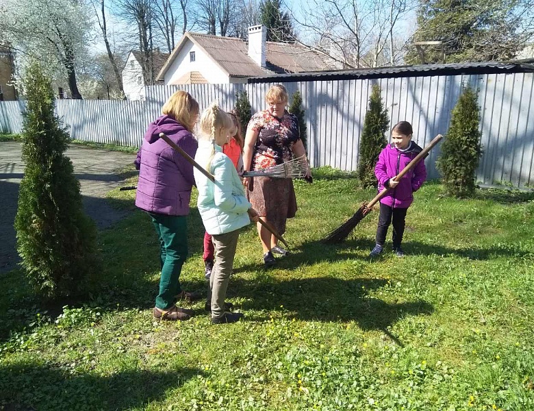 "Родник" был на общегородском субботнике