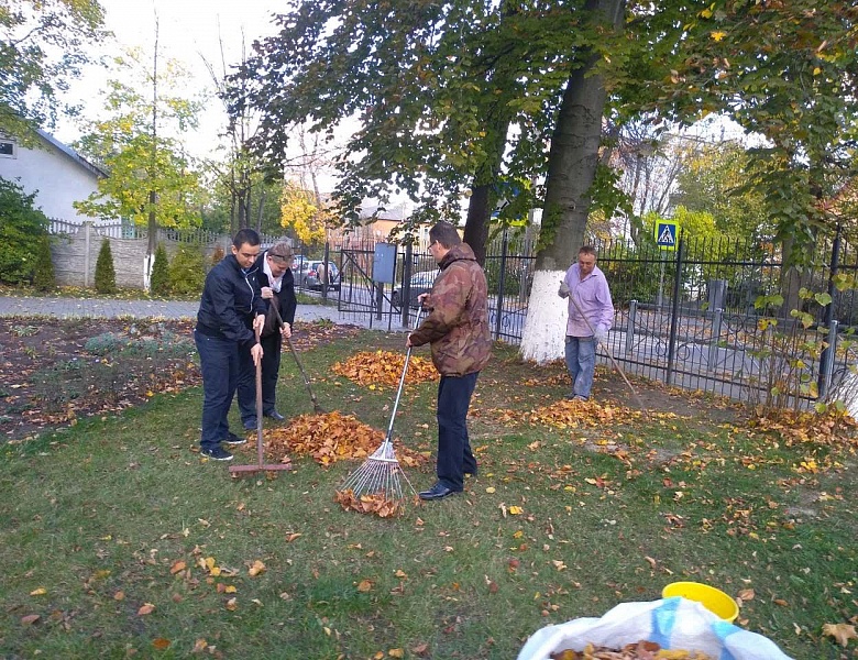 Субботник в «Роднике»