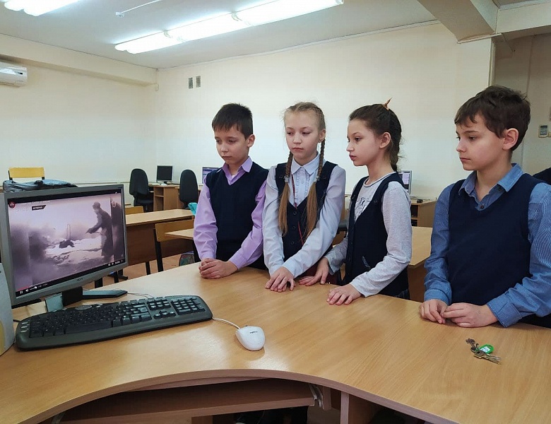 Родник следует традициям исторической памяти