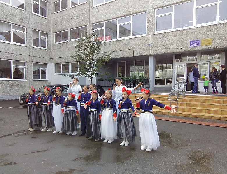 Разбудили всех!