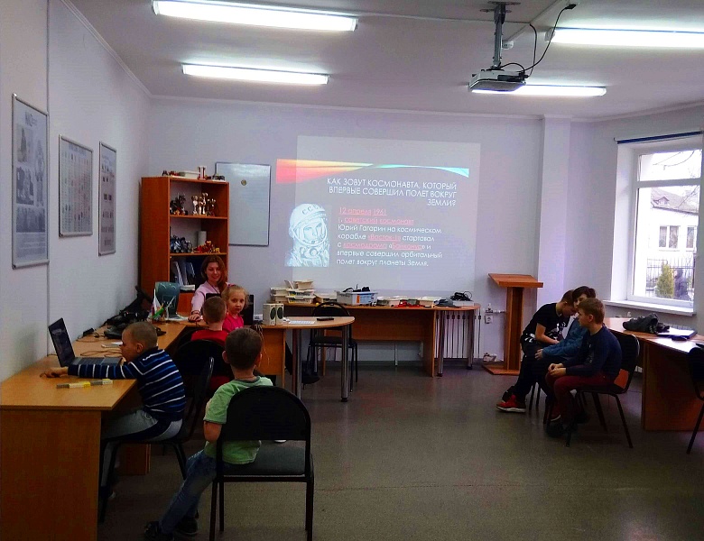 Гагаринский урок в "Роднике"