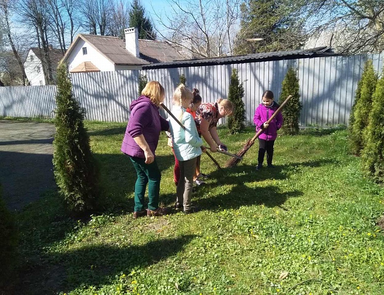 "Родник" был на общегородском субботнике