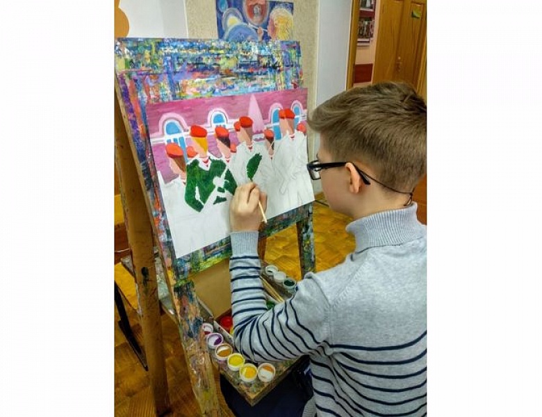 Росгвардия в гостях у ребят из студии изобразительного искусства. 