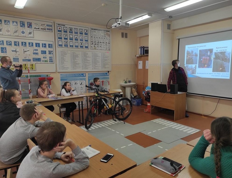 За безопасность движения: я - велосипедист