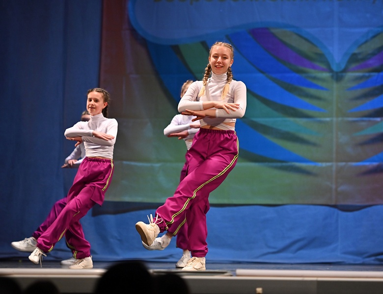 9 апреля в Калининграде проходил Всероссийский конкурс-фестиваль хореографического искусства "НаследиеФест 2022"