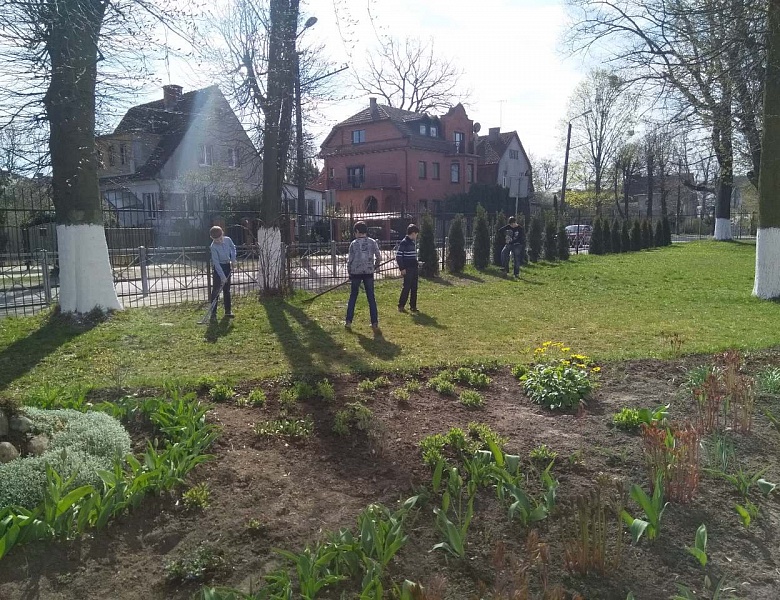 "Родник" был на общегородском субботнике