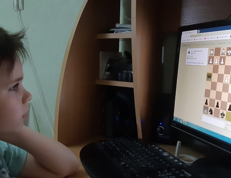 12 декабря 2021 года прошёл городской шахматный онлайн турнир среди обучающихся учреждений дополнительного образования города Калининграда.
