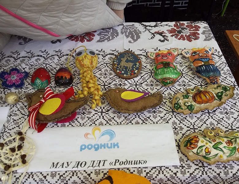 Дождь мастерицам не помеха