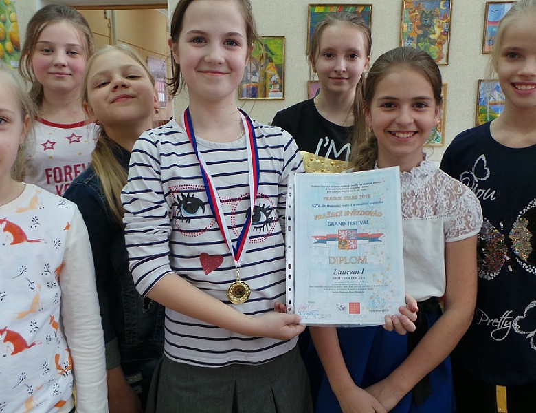 Звёздочка из Родника сияла в «Пражском звездопаде».