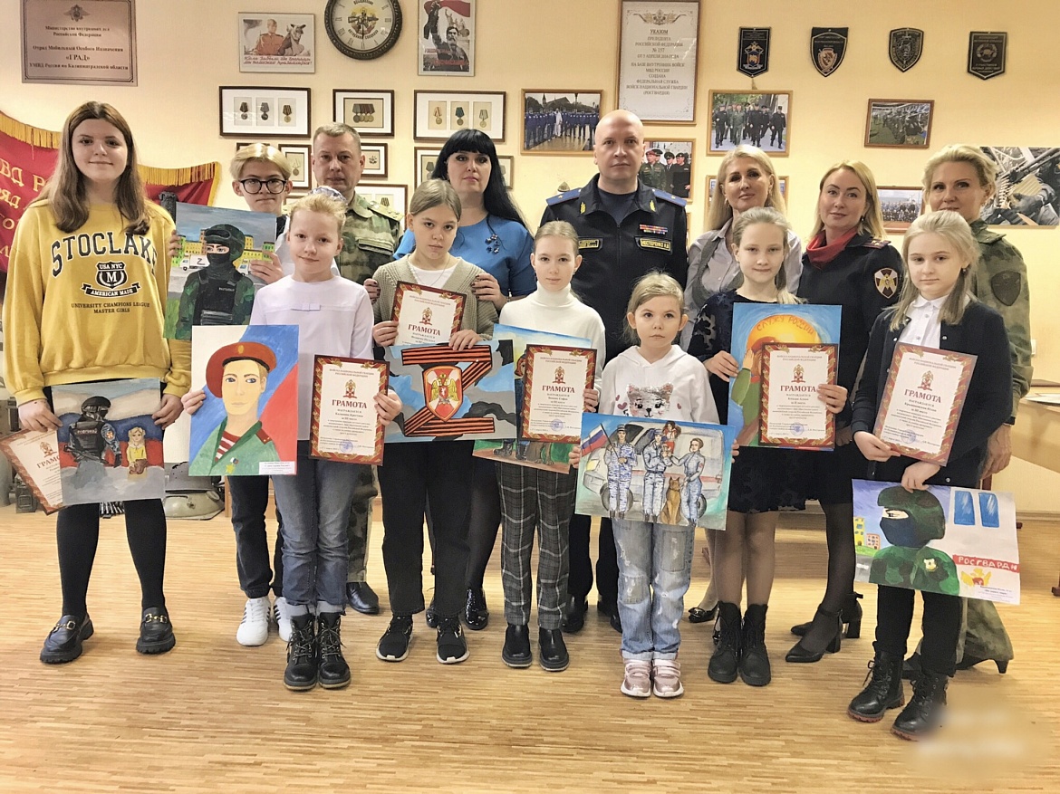 15 апреля в музее спецподразделений СОБР и ОМОН Росгвардии прошло награждение победителей конкурса Моя Росгвардия!