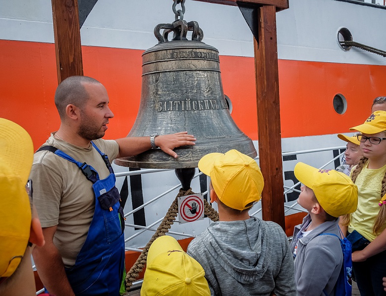 Ребята из «РоботИкс» посетили маяк «Ирбенский» в Музее Мирового океана.