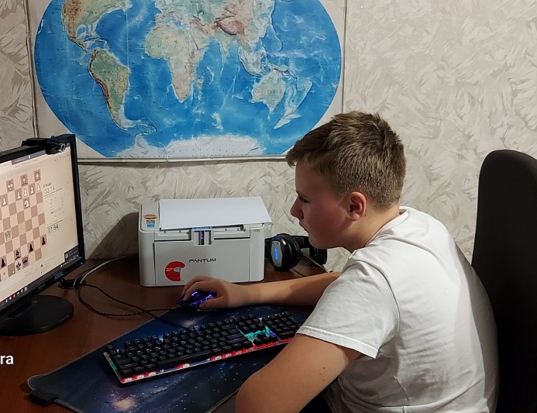 12 декабря 2021 года прошёл городской шахматный онлайн турнир среди обучающихся учреждений дополнительного образования города Калининграда.