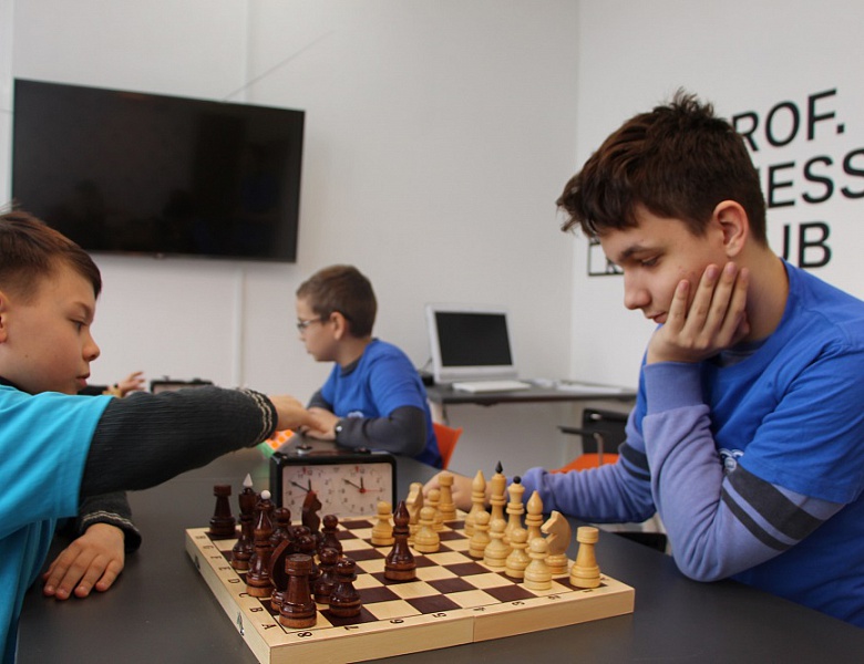 18:7, или зачем учить детей играть в шахматы?